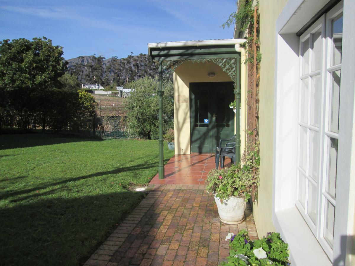 Villa-Roux Garden Cottage Franschhoek Exteriör bild